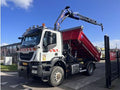Autocarro IVECO con gru PM
